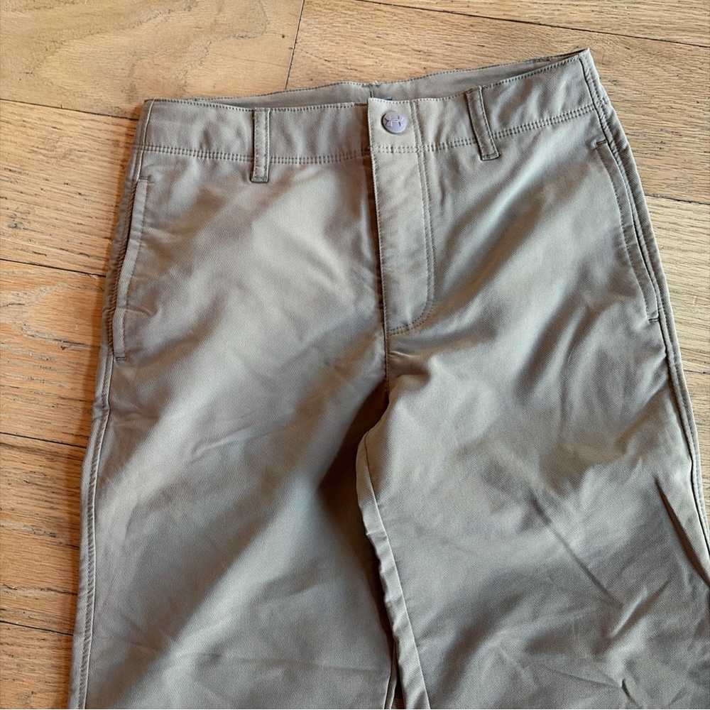 Under Armour Boys Chino Golf Pants Khaki Size 6 Youth - Picture 2 of 9